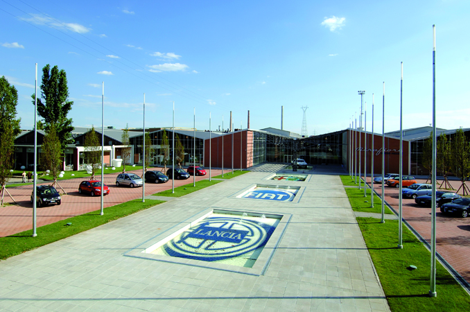 Adv leo-burnett per motor village